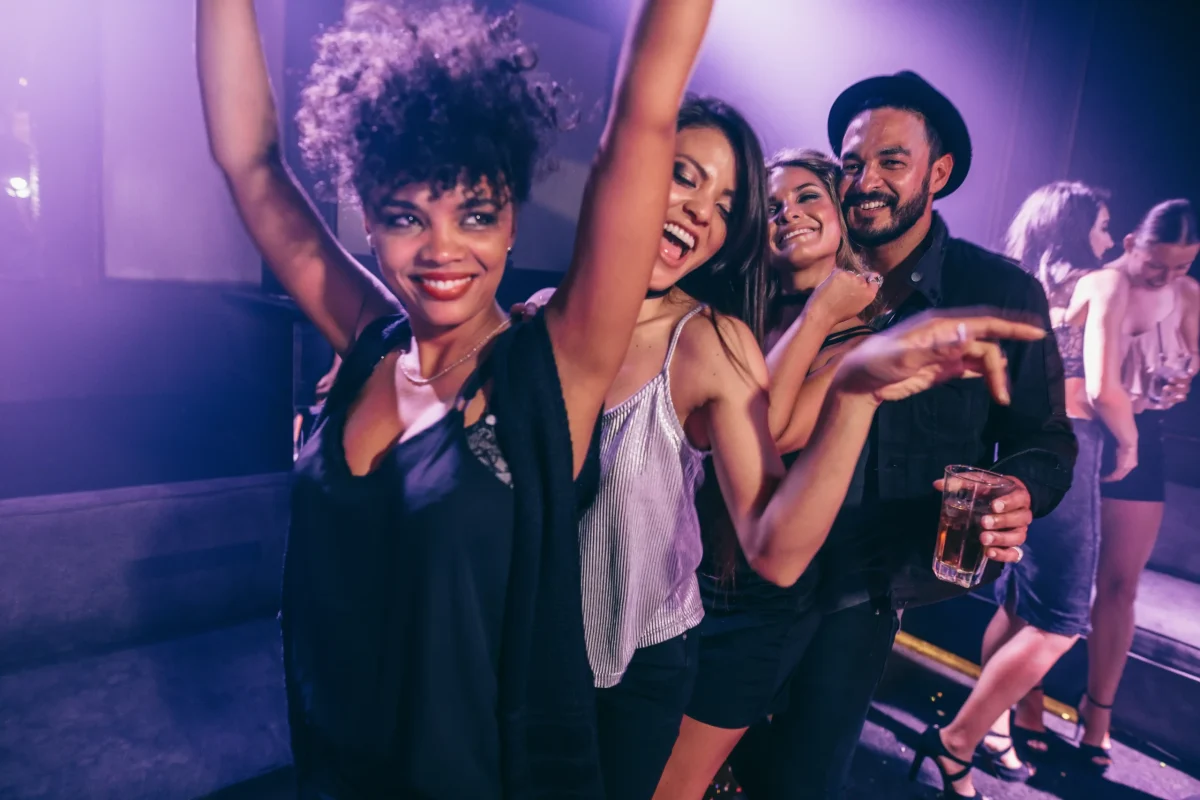 miami-hip-hop-party-bus-tour-miami-beach-to-miami clubs in miami nightlife 1